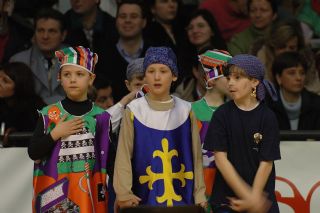 minibaskettando: scenda in campo ... l'inno!