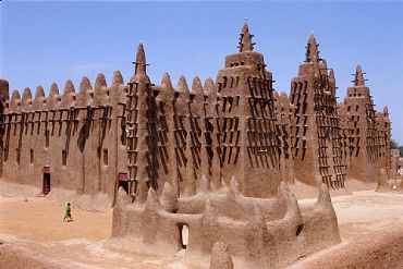 AUTORE: Claudio Tuti AUTORE: Claudio Tuti /